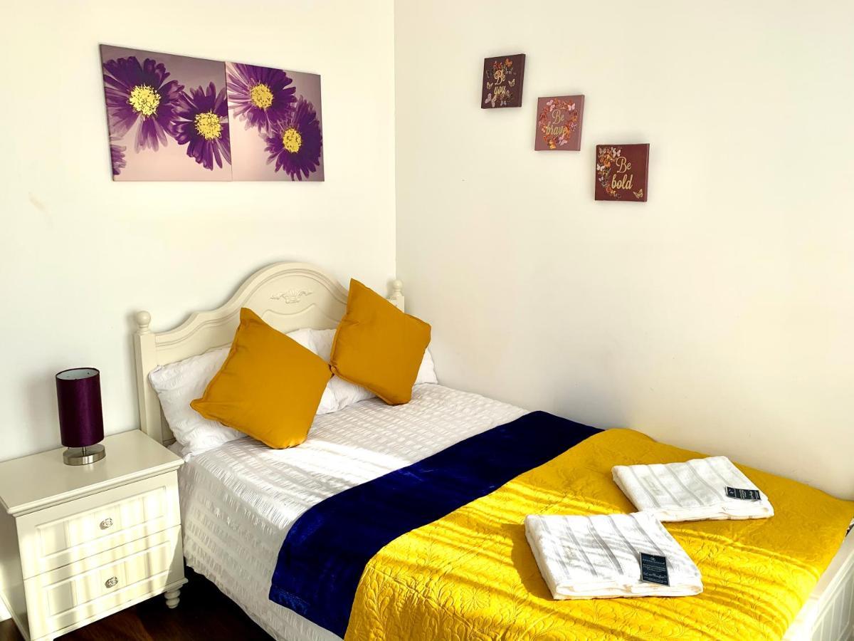 2-Bedrooms Modern Apartment Next To Velodrome, Lounge, Balcony, Parking, Abba London Kültér fotó