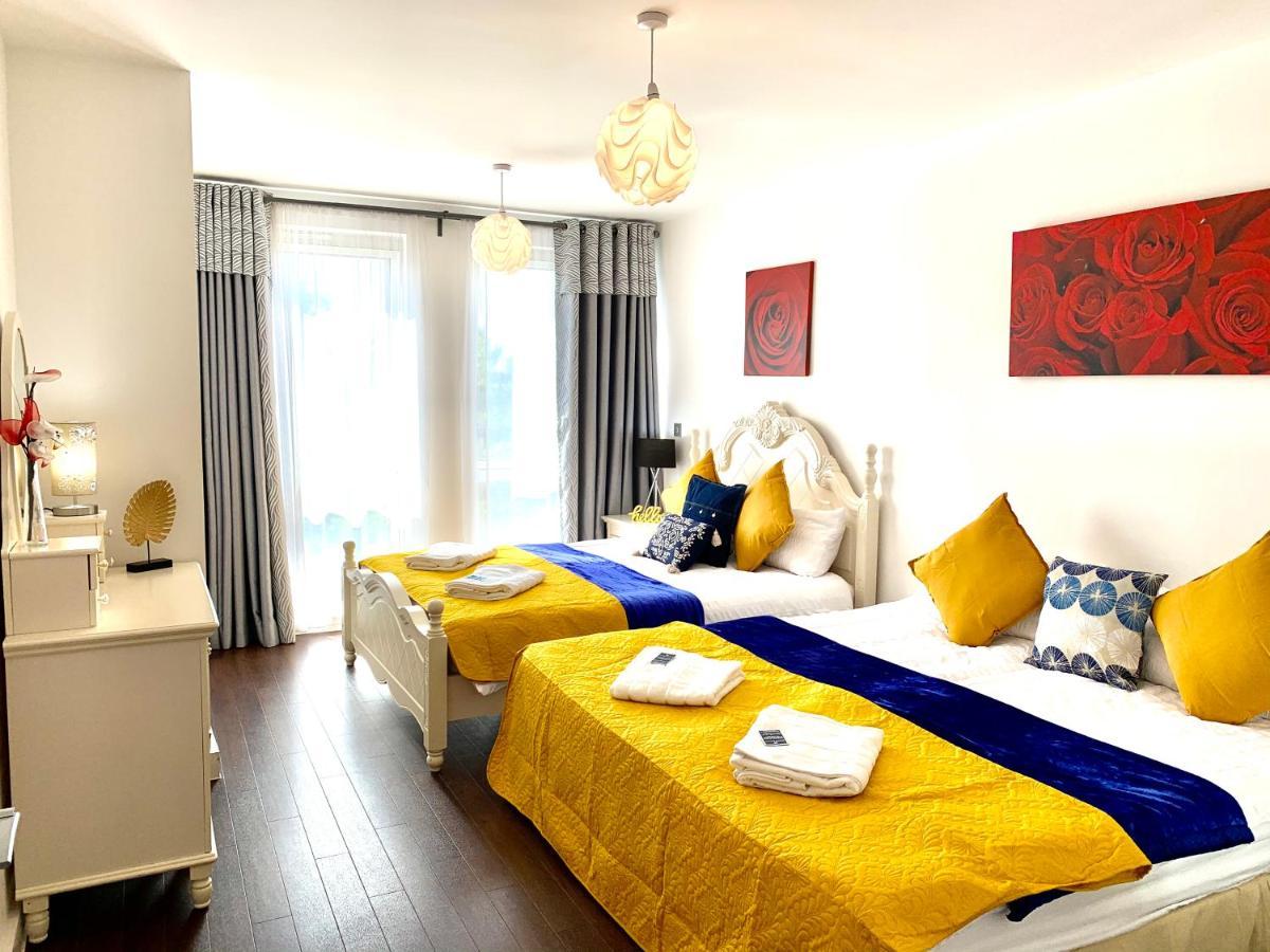 2-Bedrooms Modern Apartment Next To Velodrome, Lounge, Balcony, Parking, Abba London Kültér fotó