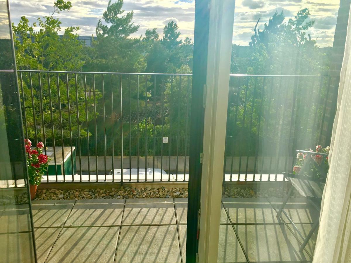 2-Bedrooms Modern Apartment Next To Velodrome, Lounge, Balcony, Parking, Abba London Kültér fotó