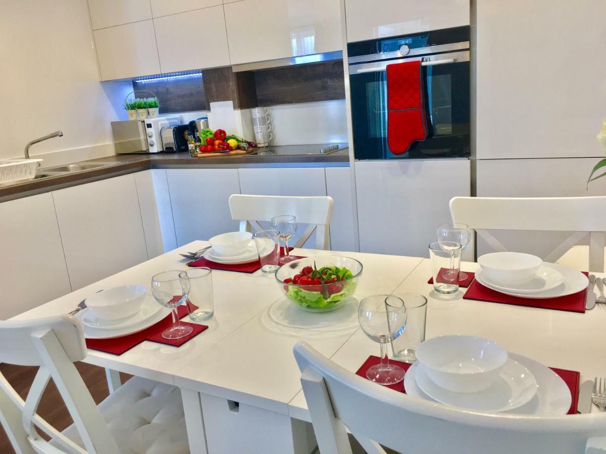 2-Bedrooms Modern Apartment Next To Velodrome, Lounge, Balcony, Parking, Abba London Kültér fotó